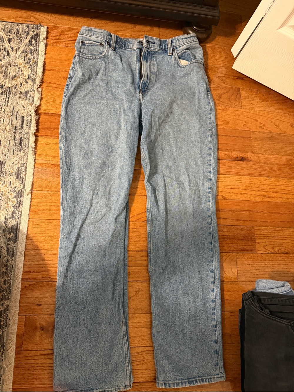 Abercrombie and Fitch 90s straight super high rise jeans 31 long